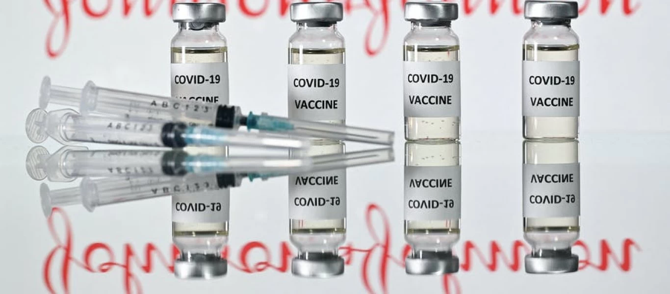 Μπορεί να μπει τέλος στις θρομβώσεις με AstraZeneca και J&J; Η απάντηση του ερευνητή που έλυσε τον γρίφο